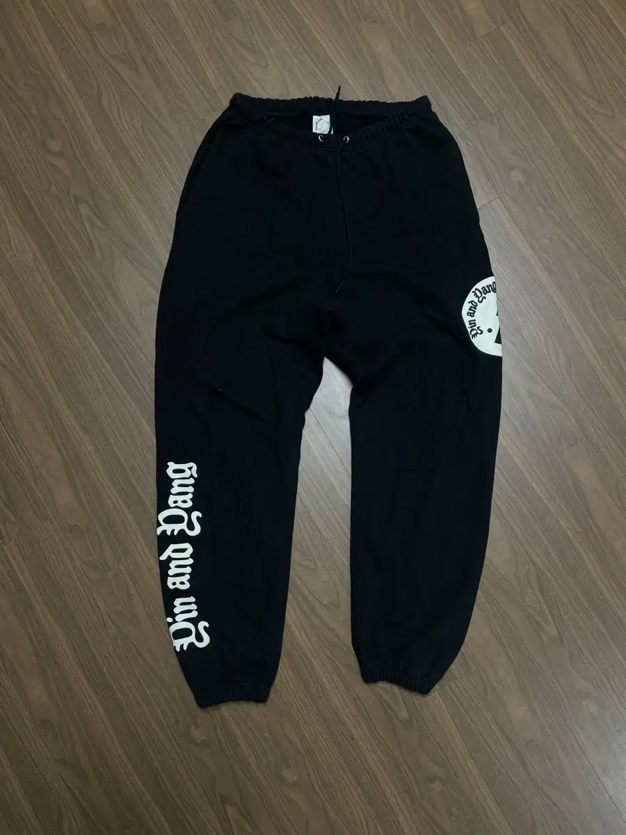 인앤양 조거 팬츠 L Yin and Yang OG JOGGER PANTS